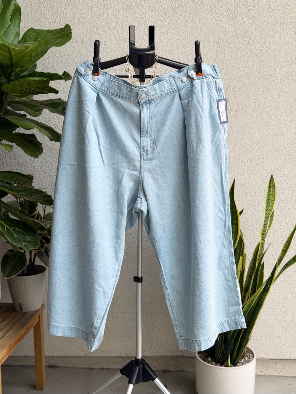 Universal Thread Denim Adjustable Cropped Two Way Trouser Pants size 26